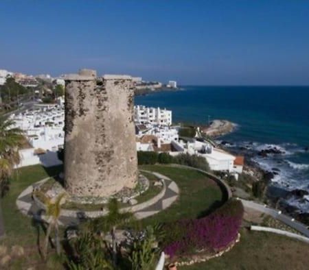 Espectacular Apartamento En Primera Linea De Playa Benalmadena Luaran gambar