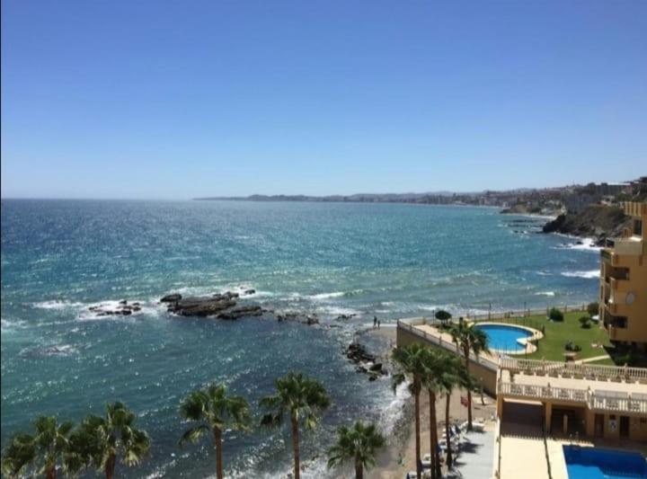 Espectacular Apartamento En Primera Linea De Playa Benalmadena Luaran gambar