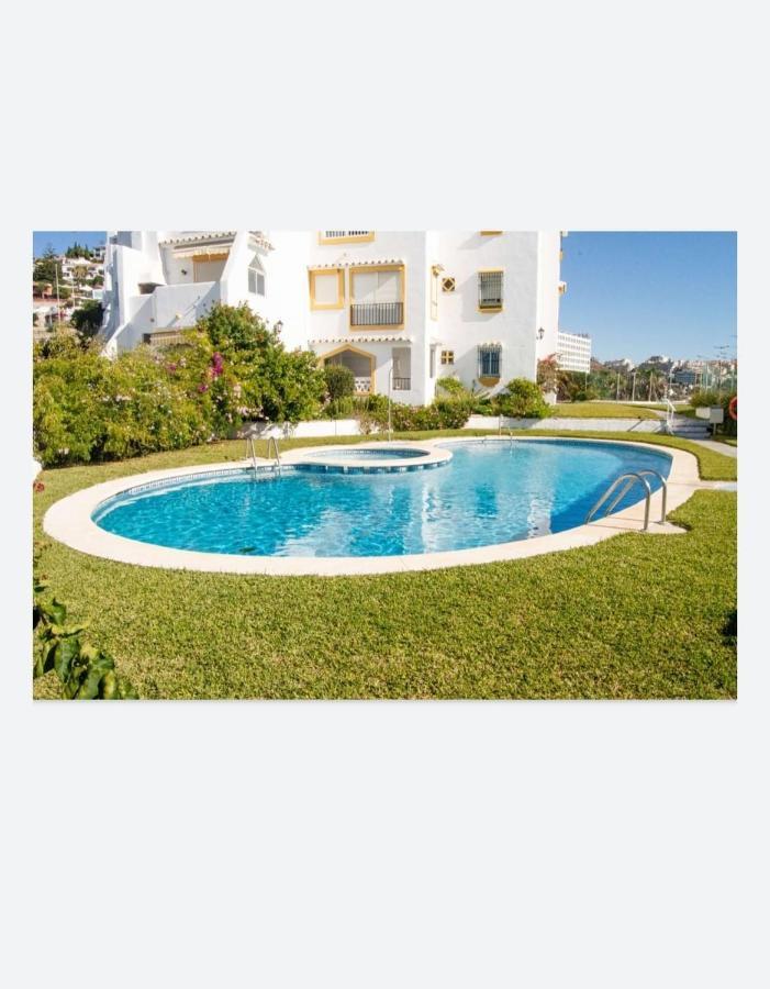 Espectacular Apartamento En Primera Linea De Playa Benalmadena Luaran gambar