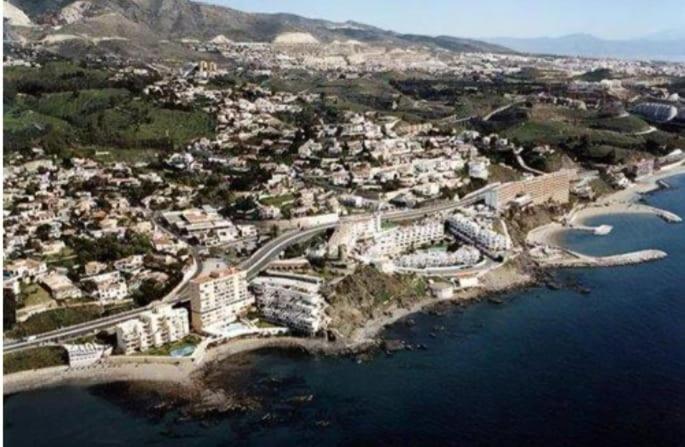 Espectacular Apartamento En Primera Linea De Playa Benalmadena Luaran gambar